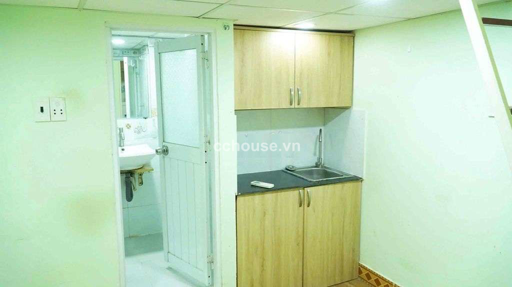 Cho thuê nhà làm CHDV hẻm 177 3 Tháng 2, P10, Q10. DT 6x20m, 6 tầng