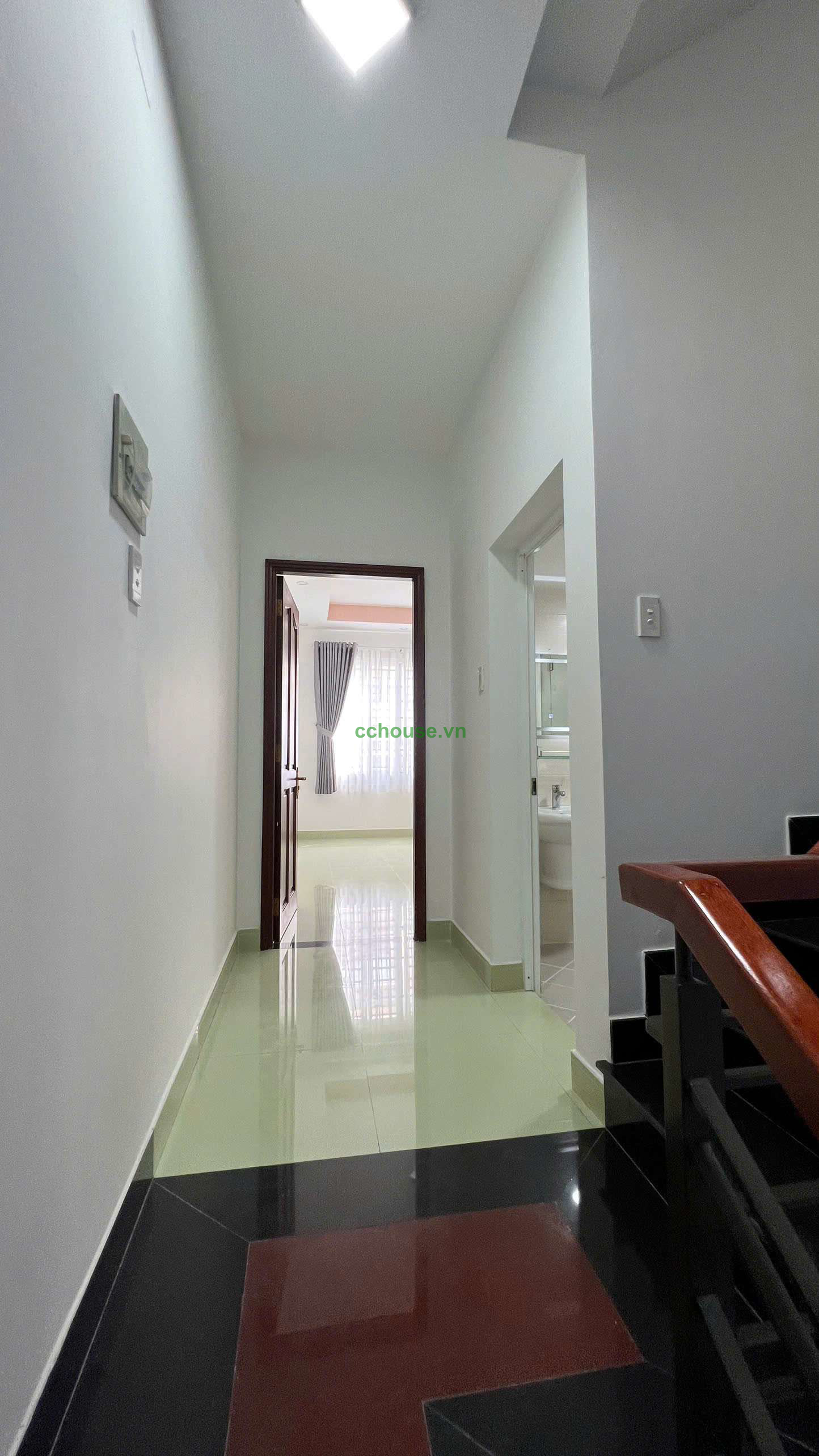Bán nhà hẻm 165 3 Tháng 2, P11, Q10. DT 3.7x9.5m, 3 tầng ST