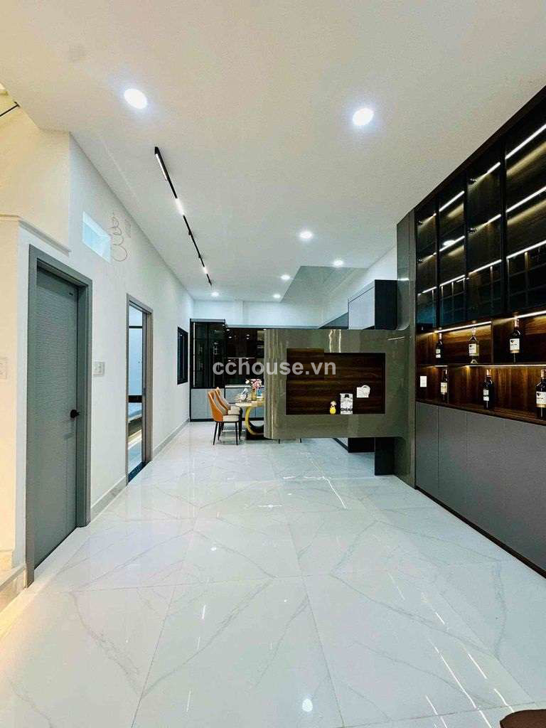 https://batdongsan.blob.core.windows.net/cchouse/Property/202504/ff7f52ce-c787-40d8-bfe8-4b3846aa3d91.jpg