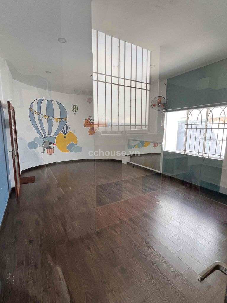 Cho thuê nhà MT Lê Văn Thọ, P16, Gò Vấp. DT 384.4m2, 3 tầng