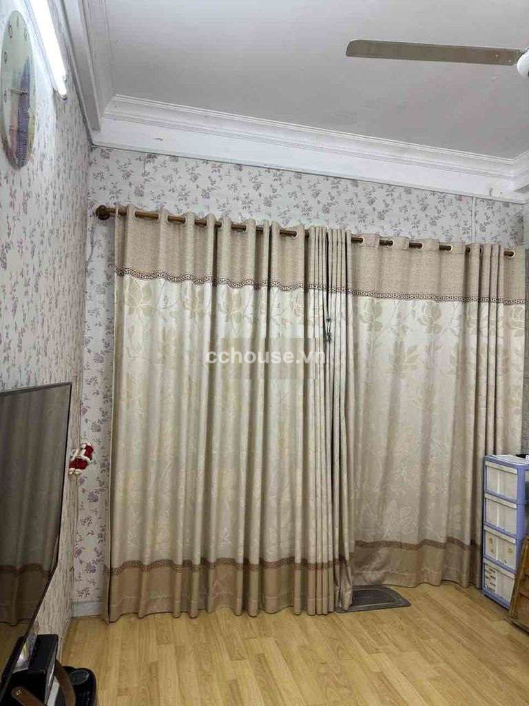 Bán nhà hẻm Nguyễn Tri Phương, Phường 8, Quận 10