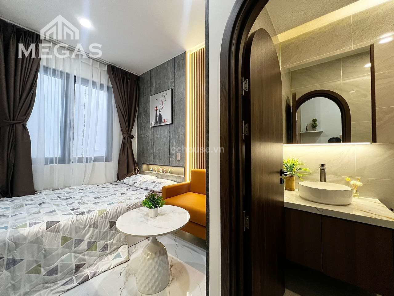 Nhà CHDV Huỳnh Văn Bánh, P13, Phú Nhuận. DT 79m², 4 tầng ST