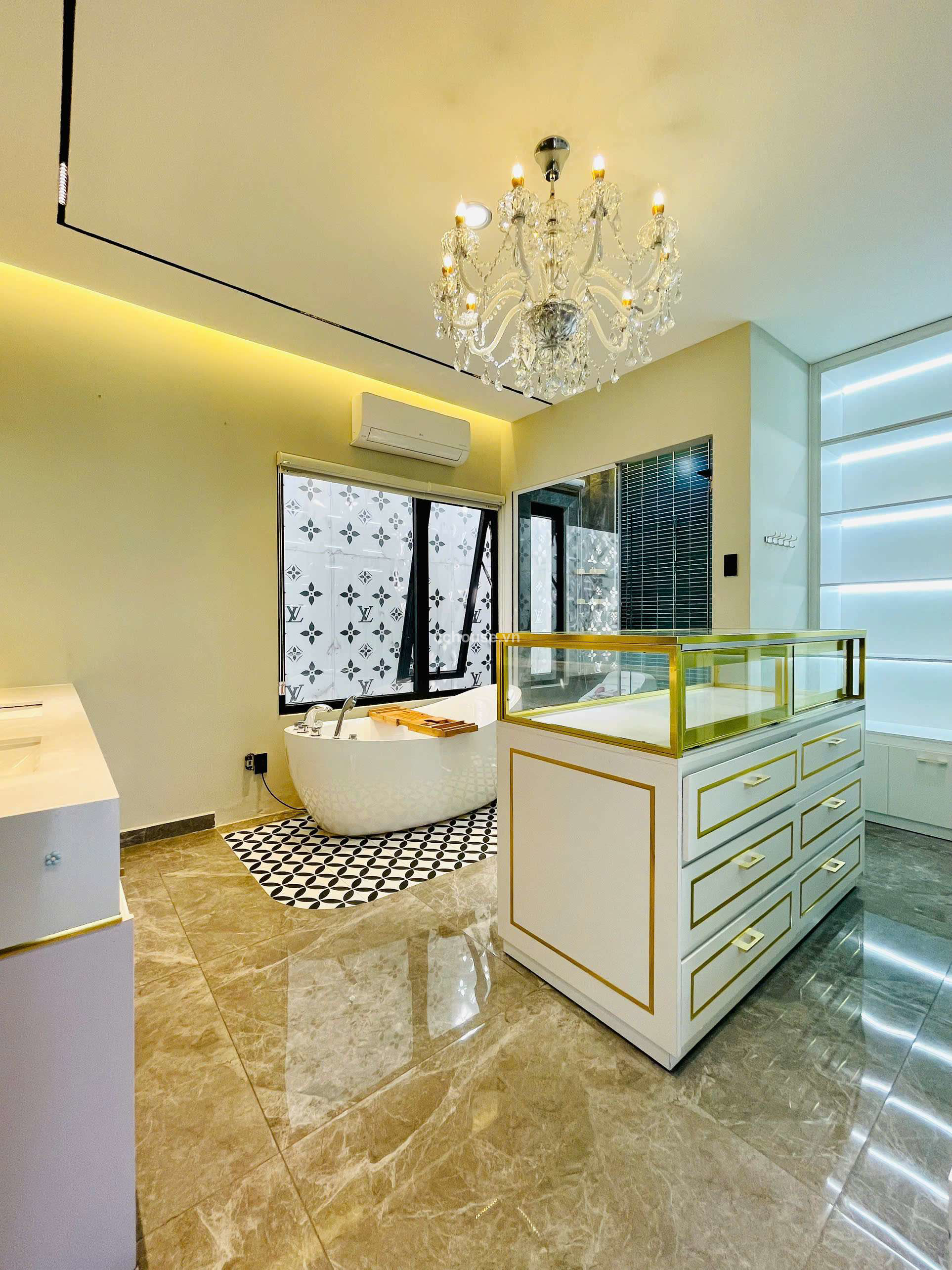 https://batdongsan.blob.core.windows.net/cchouse/Property/202505/0c7265c3-9a12-4206-b6d9-a63ff0ef3c83.jpg