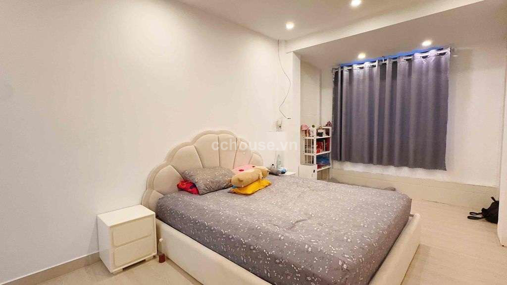 Bán nhà hẻm 282A Nguyễn Tri Phương, P4, Q10. DT 3.1x10m, 3 tầng ST
