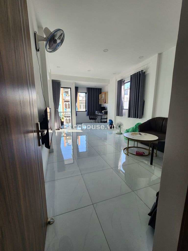 https://batdongsan.blob.core.windows.net/cchouse/Property/202505/120a248d-e0f3-4d80-9a2d-4cb0745379af.jpg