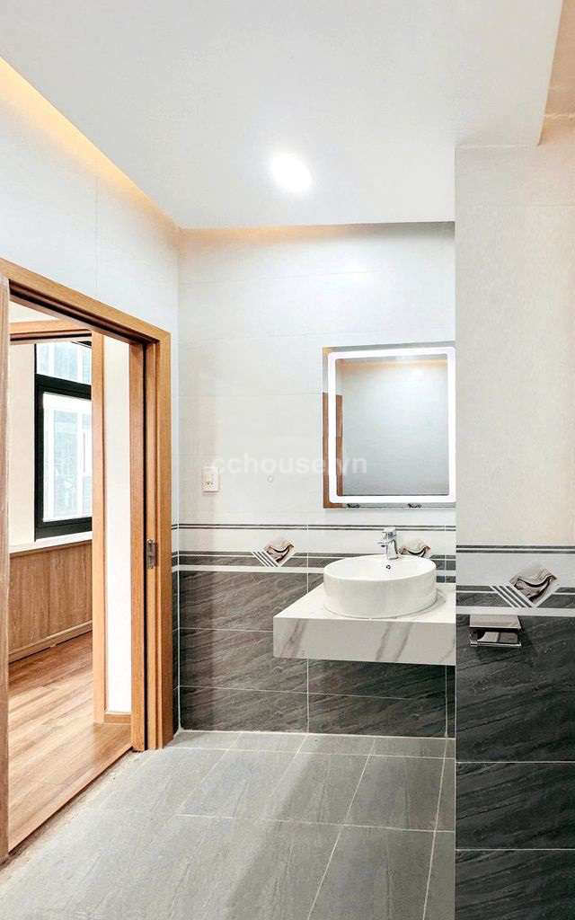 https://batdongsan.blob.core.windows.net/cchouse/Property/202505/13ca5406-c88c-400e-afc6-a9473b8bdaa1.jpg