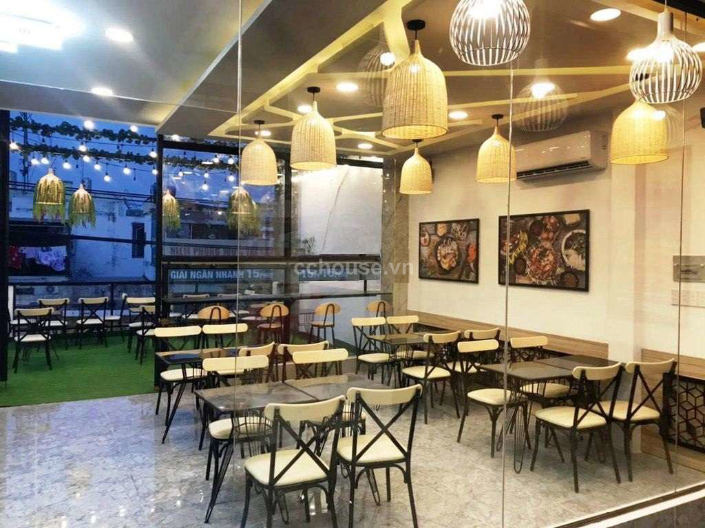 Cho thuê nhà MT đường CMT8, P7, Tân Bình. DT 8x17.5m, 4 tầng