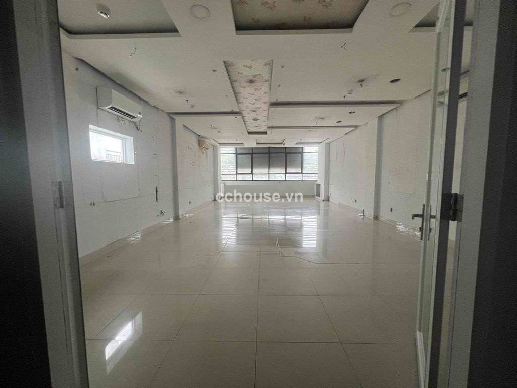 Cho thuê tòa nhà 2MT Lê Thị Riêng, Q1. DT 6.3x15m, hầm 8 tầng ST