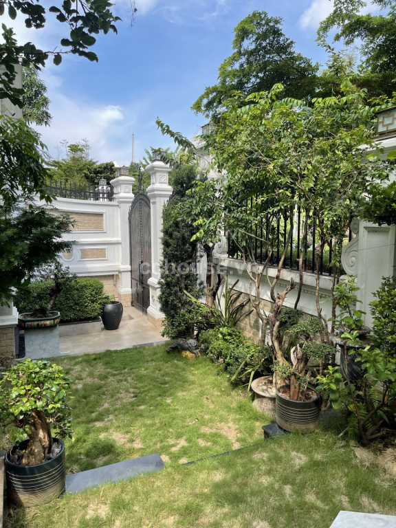 Biệt thự KDC Cityland Riverside, Quận 7. DT 30x25m, hầm 3 tầng ST