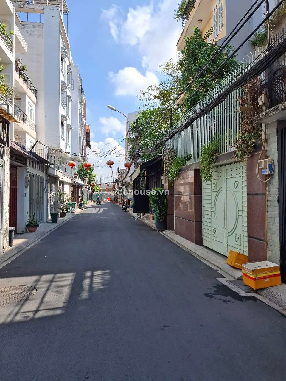 Bán nhà HXH 4 Văn Chung, P13, Tân Bình. DT 7.2x21m, 4 tầng