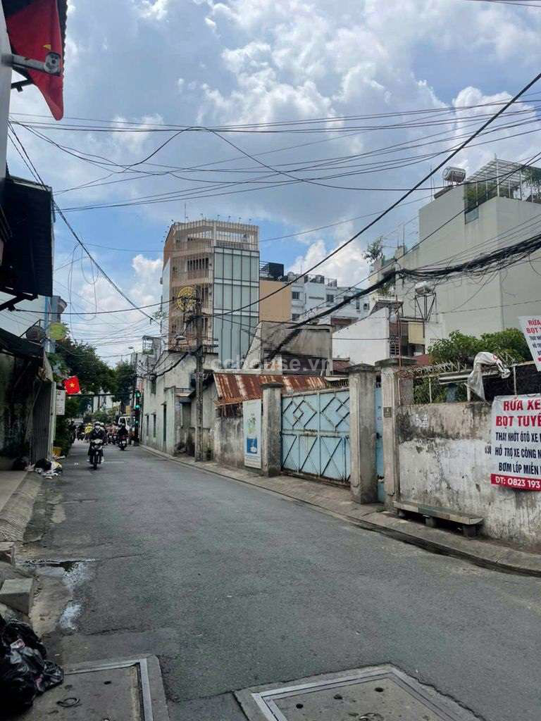 Bán nhà căn góc MT Đường số 41, Tân Phú. DT 20.5x23m