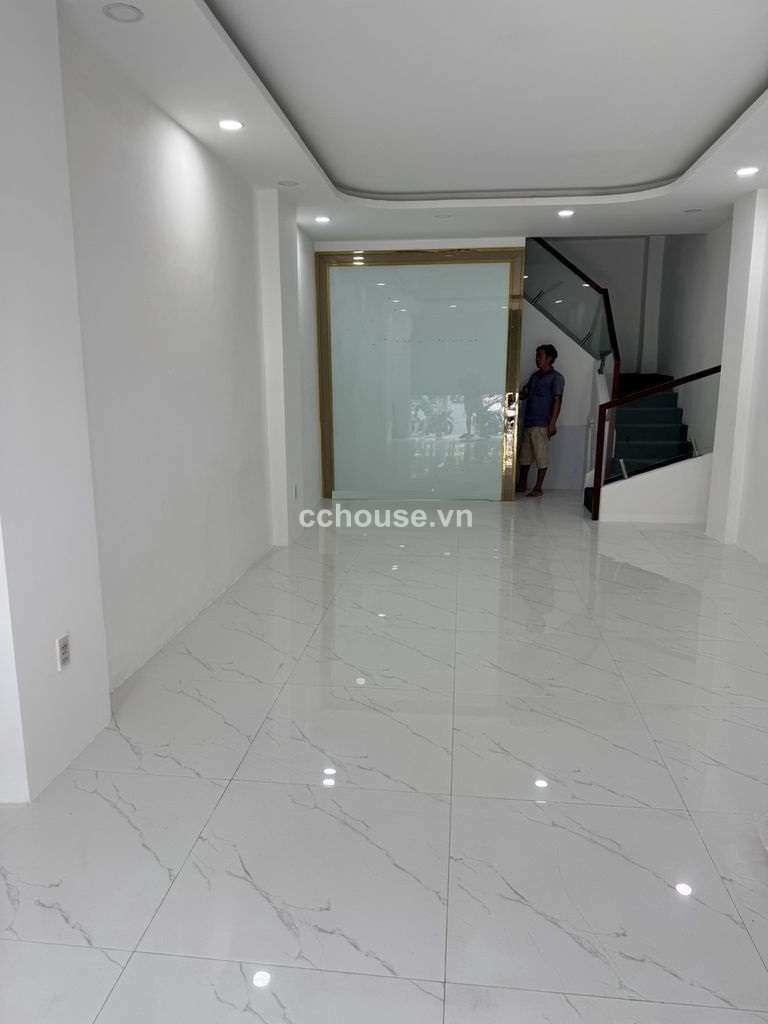 Cho thuê nhà MT 3 Tháng 2, P11, Q10. DT 4x11m, 4 tầng