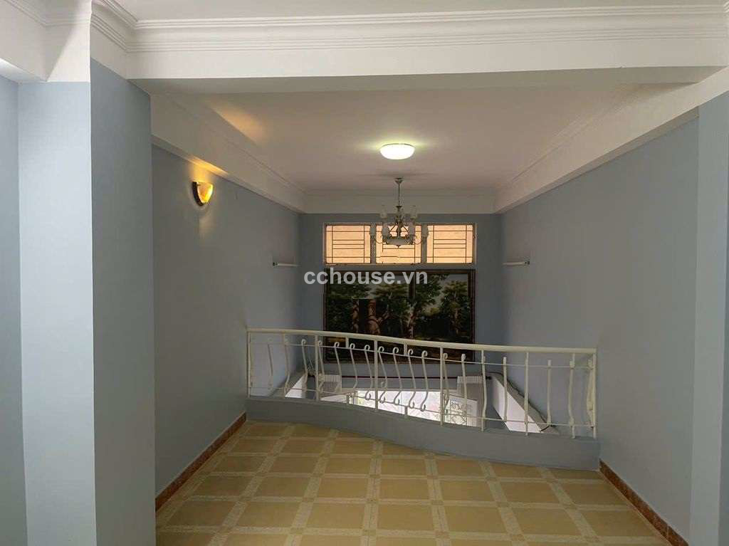 https://batdongsan.blob.core.windows.net/cchouse/Property/202505/68212dc5-2f6a-44c0-a2e1-357e0bd1b36d.jpg