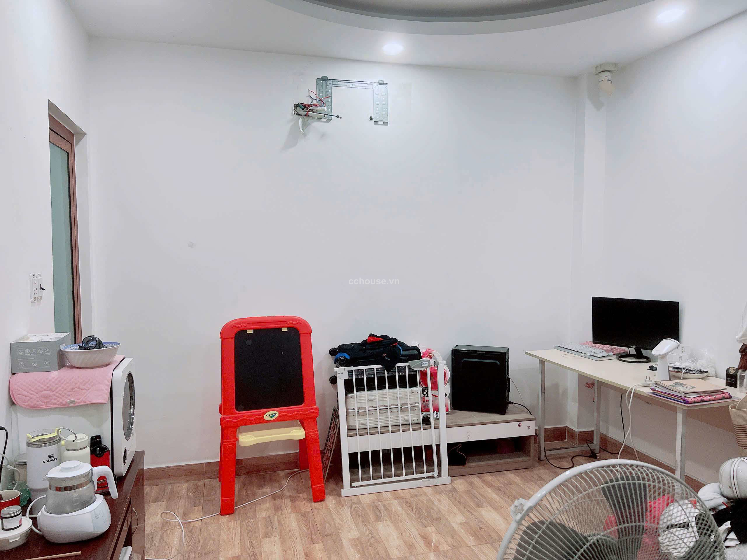 Bán nhà MT Đường số 4, P16, Gò Vấp. DT 5x13.5m, 5 tầng ST