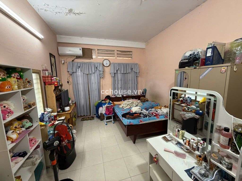 Bán nhà hẻm 218 Nguyễn Thị Minh Khai, Q3. DT 49m2, nhà 3 tầng