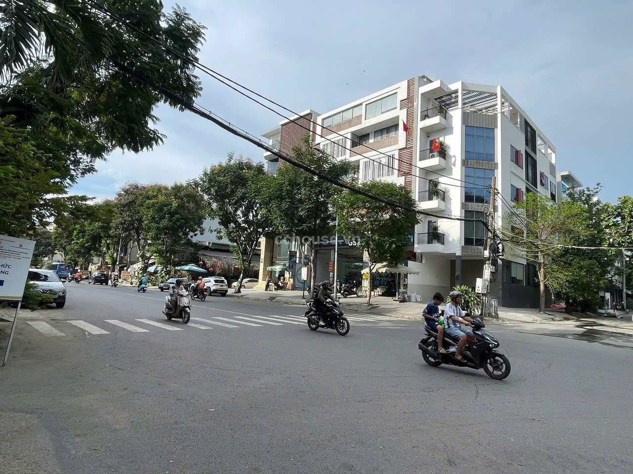 Bán tòa nhà 98A Đặng Thùy Trâm, Phường 13, Bình Thạnh kết cấu hầm 6 tầng 
