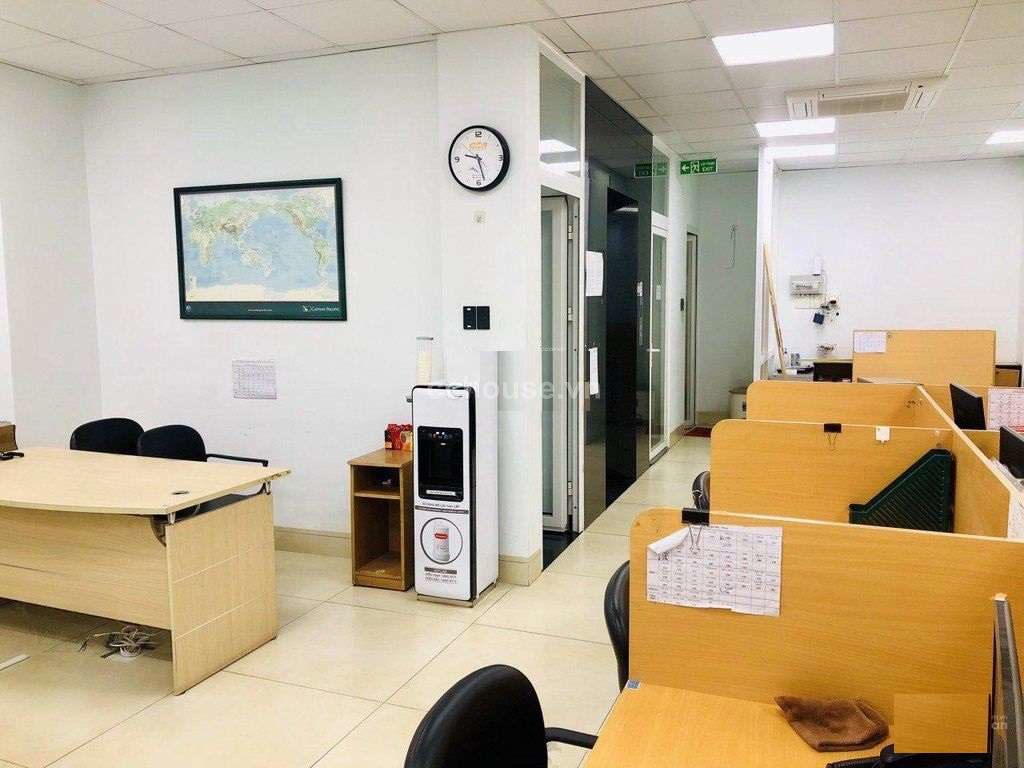 Cho thuê tòa nhà MT Hùng Vương, P9, Quận 5, DT: 7x17m, hầm 8 tầng, Giá 180 triệu