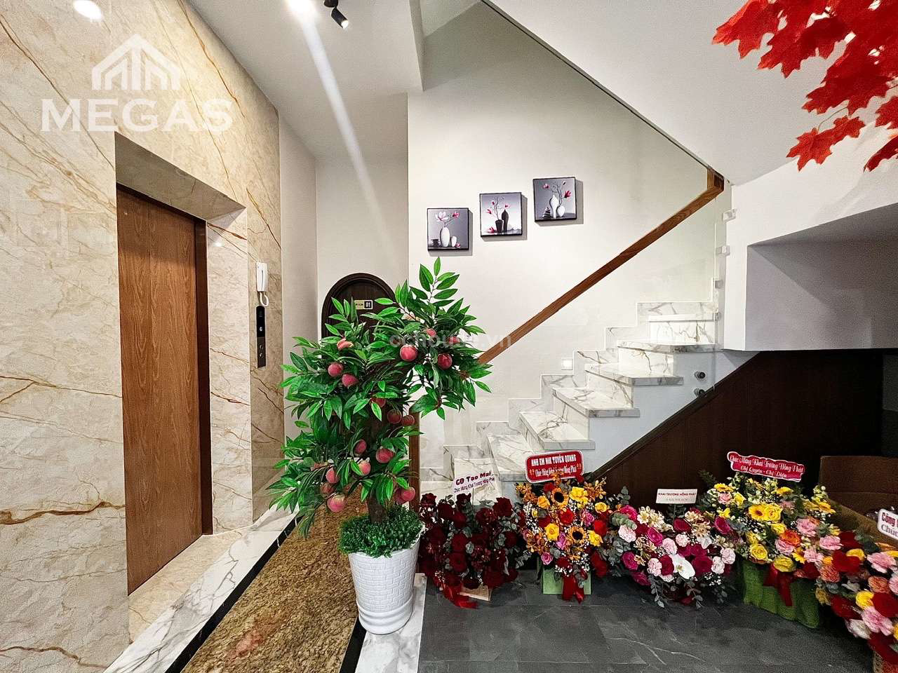 Nhà CHDV Huỳnh Văn Bánh, P13, Phú Nhuận. DT 79m², 4 tầng ST