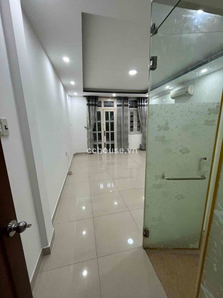 Cho thuê nhà MT đường số 5 CX Bình Thới, Q11. DT 4x22m, 4 tầng