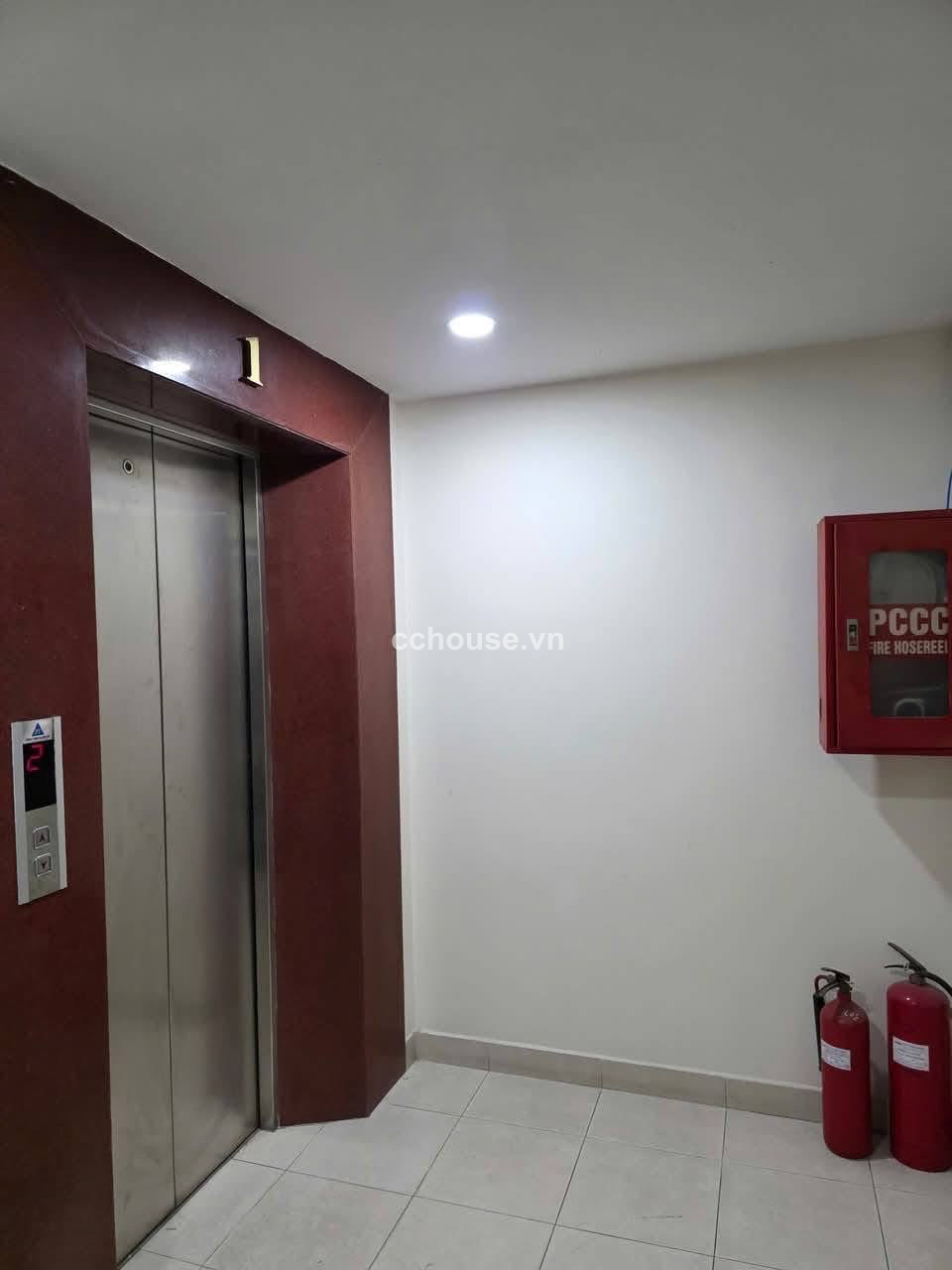 TOÀ NHÀ MẶT TIỀN 307B NGUYỄN VĂN TRỖI – QUẬN TÂN BÌNH