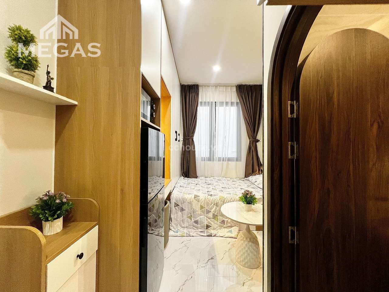 Nhà CHDV Huỳnh Văn Bánh, P13, Phú Nhuận. DT 79m², 4 tầng ST