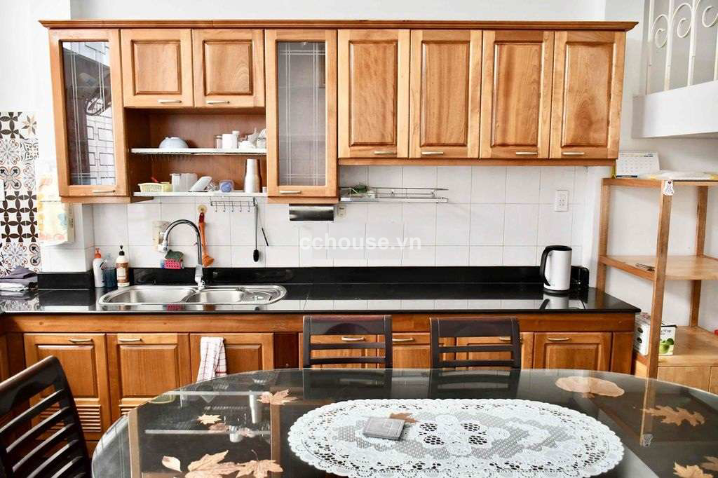 Bán nhà hẻm 318 Điện Biên Phủ, P17, Bình Thạnh. DT 3.8x15m, 3 tầng