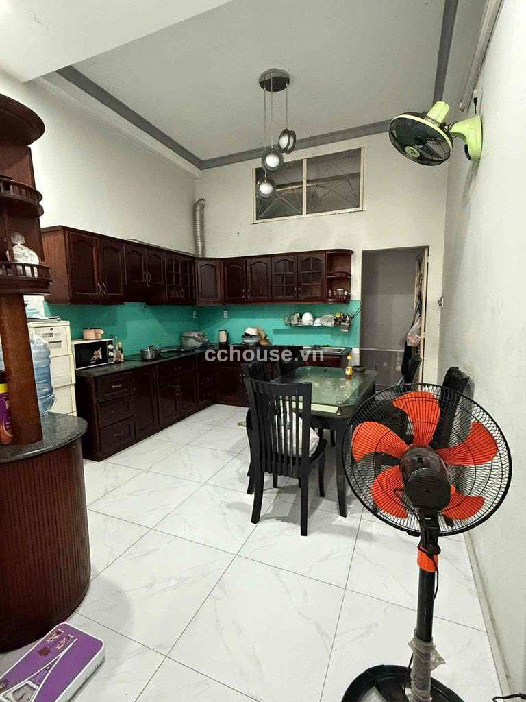 Bán nhà MT đường Huỳnh Văn Một, Tân Phú. DT 3.65x18.35m, 4 tầng