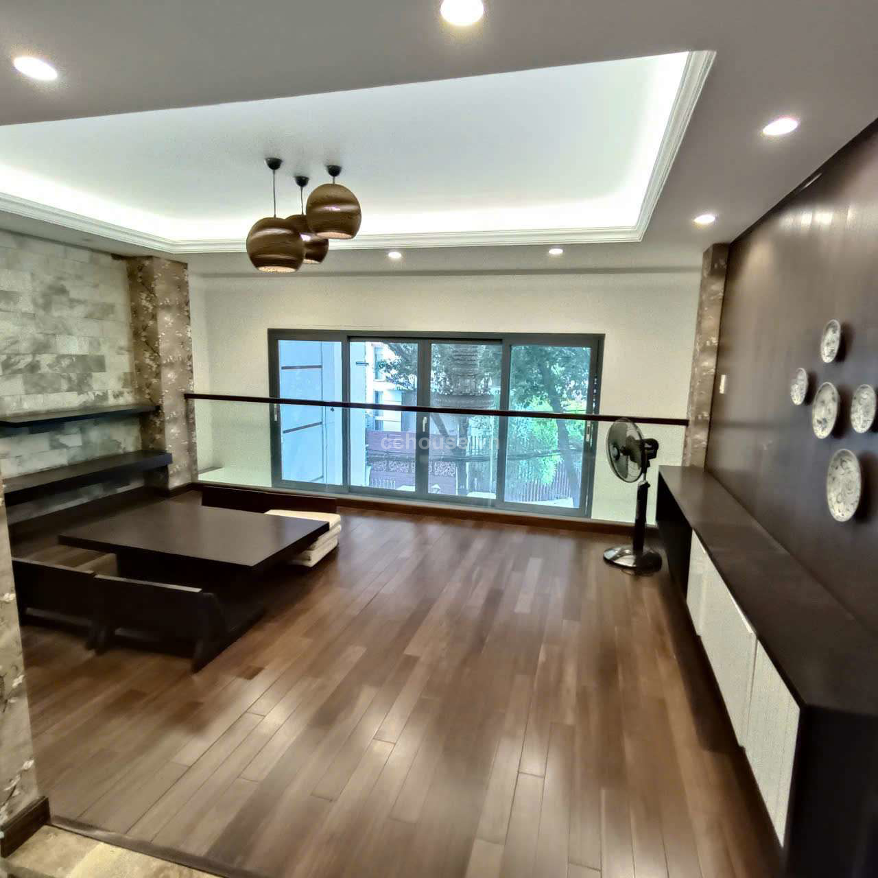 Bán nhà MT Núi Thành, P13, Tân Bình. DT 5x22m, hầm 6 tầng