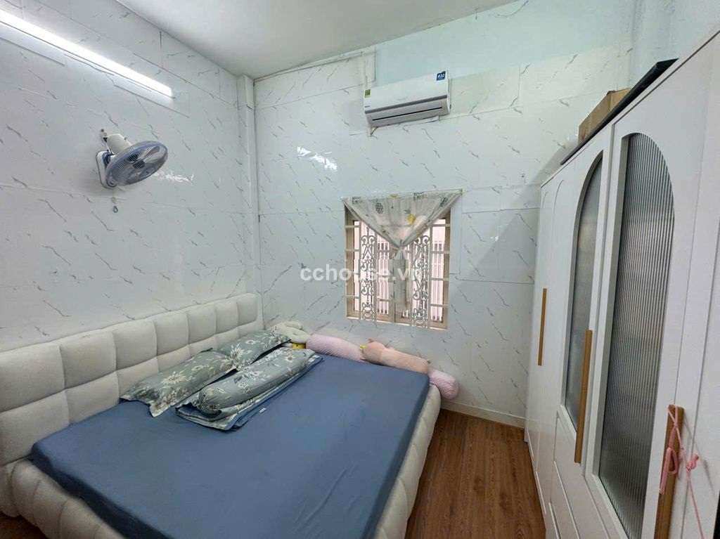 https://batdongsan.blob.core.windows.net/cchouse/Property/202505/e01b443b-f427-48da-bbc5-0527afb3eb52.jpg