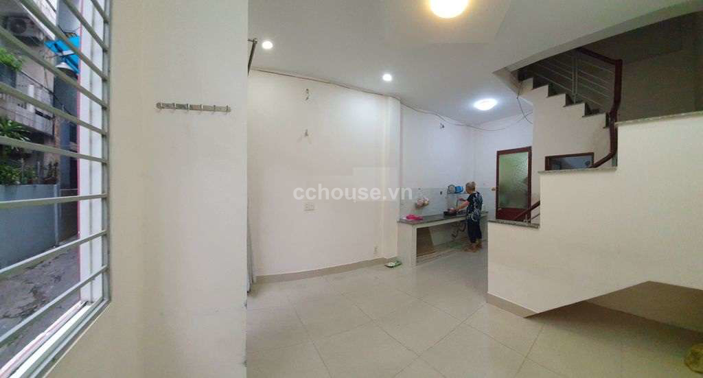 https://batdongsan.blob.core.windows.net/cchouse/Property/202505/f369f357-7ba8-4351-af1f-cc342e2075d8.jpg