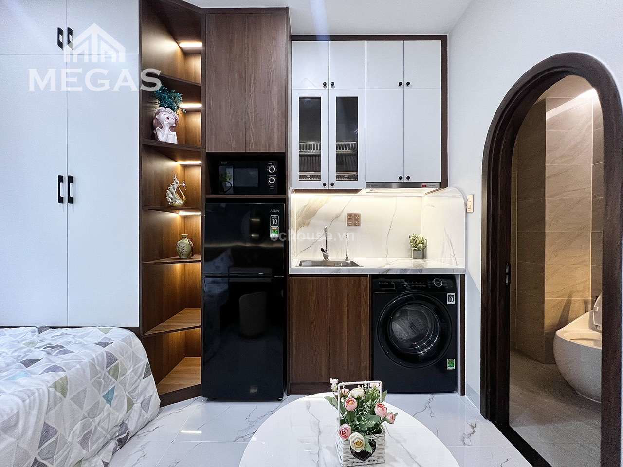 Nhà CHDV Huỳnh Văn Bánh, P13, Phú Nhuận. DT 79m², 4 tầng ST