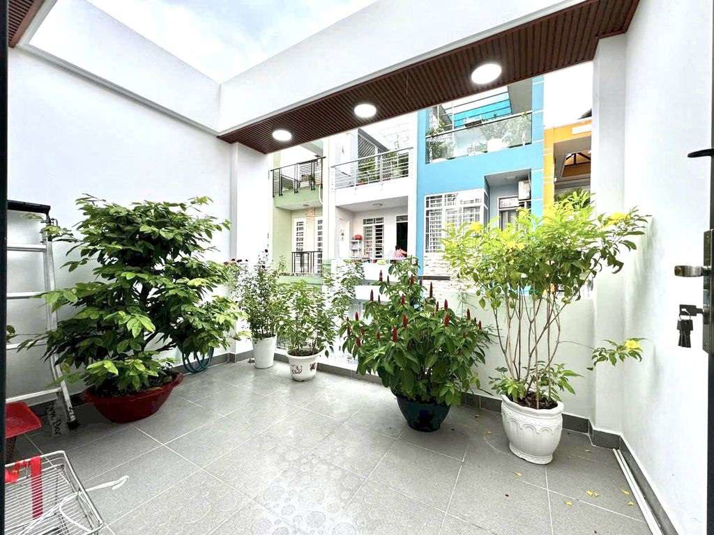 Bán nhà HXH 91 Nguyễn Trọng Tuyển, Phú Nhuận. DT 3.8x15m, 4 tầng ST