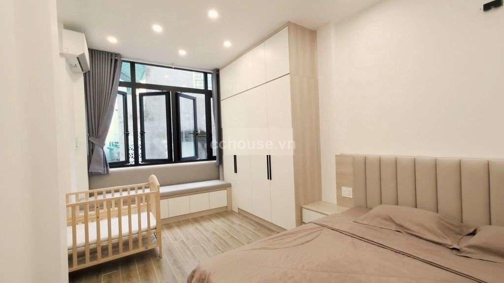 Bán nhà mới 100% Nguyễn Duy Dương, P4, Q10. DT 3x10m, 4 tầng ST
