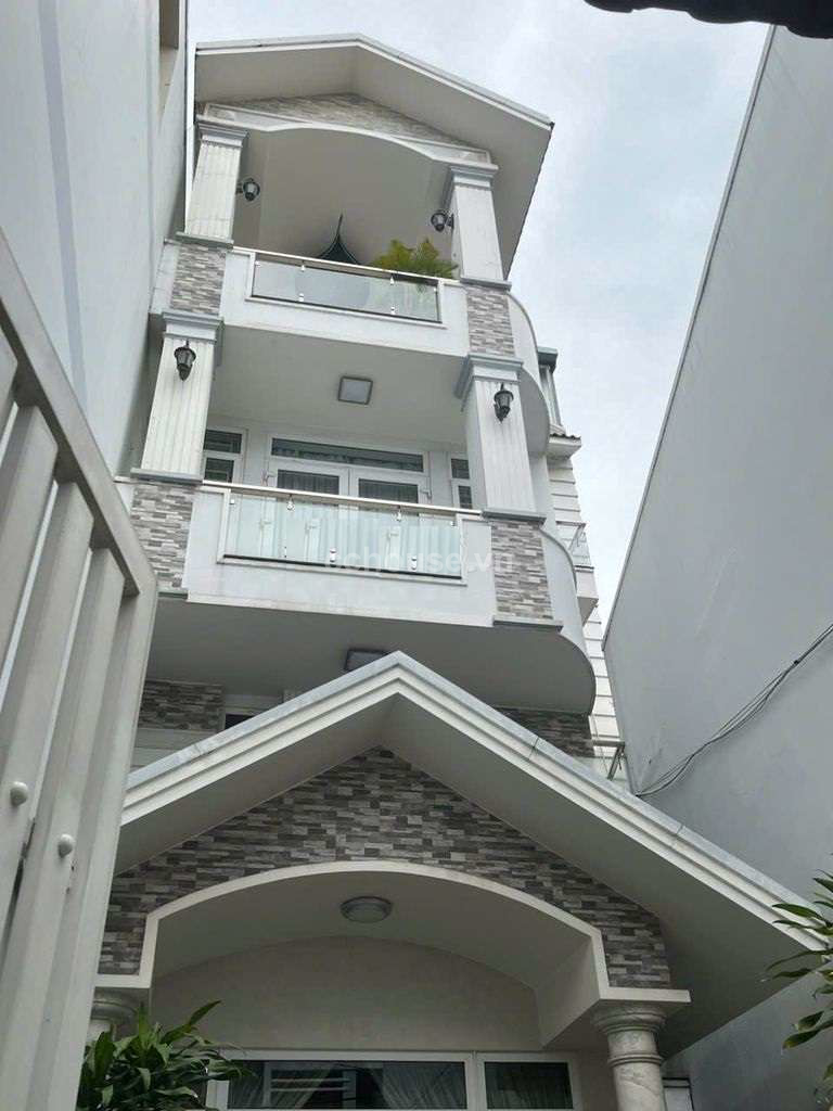Bán nhà MT Nguyễn Bỉnh Khiêm, P1, Gò Vấp. DT 158m2, 5 tầng ST