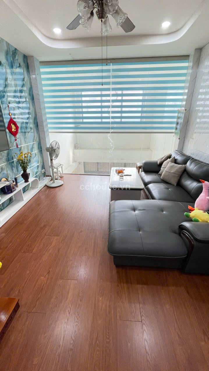 Bán nhà MTKD Hồng Bàng, P9, Q6. DT 4x18m, 5 tầng