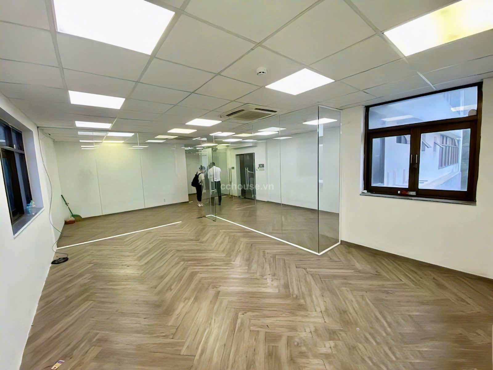 BUILDING VĂN PHÒNG 186 NGUYỄN THỊ MINH KHAI - QUẬN 3 
