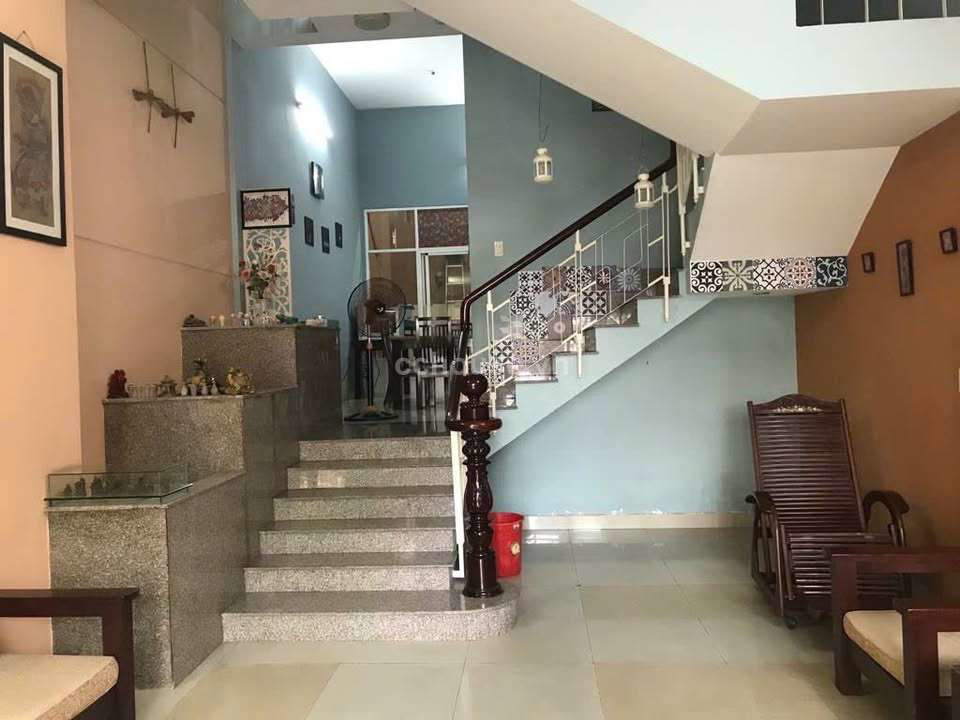 https://batdongsan.blob.core.windows.net/cchouse/Property/202506/434a4f6a-d35a-4925-b72d-6bc3dc5eabd4.jpg