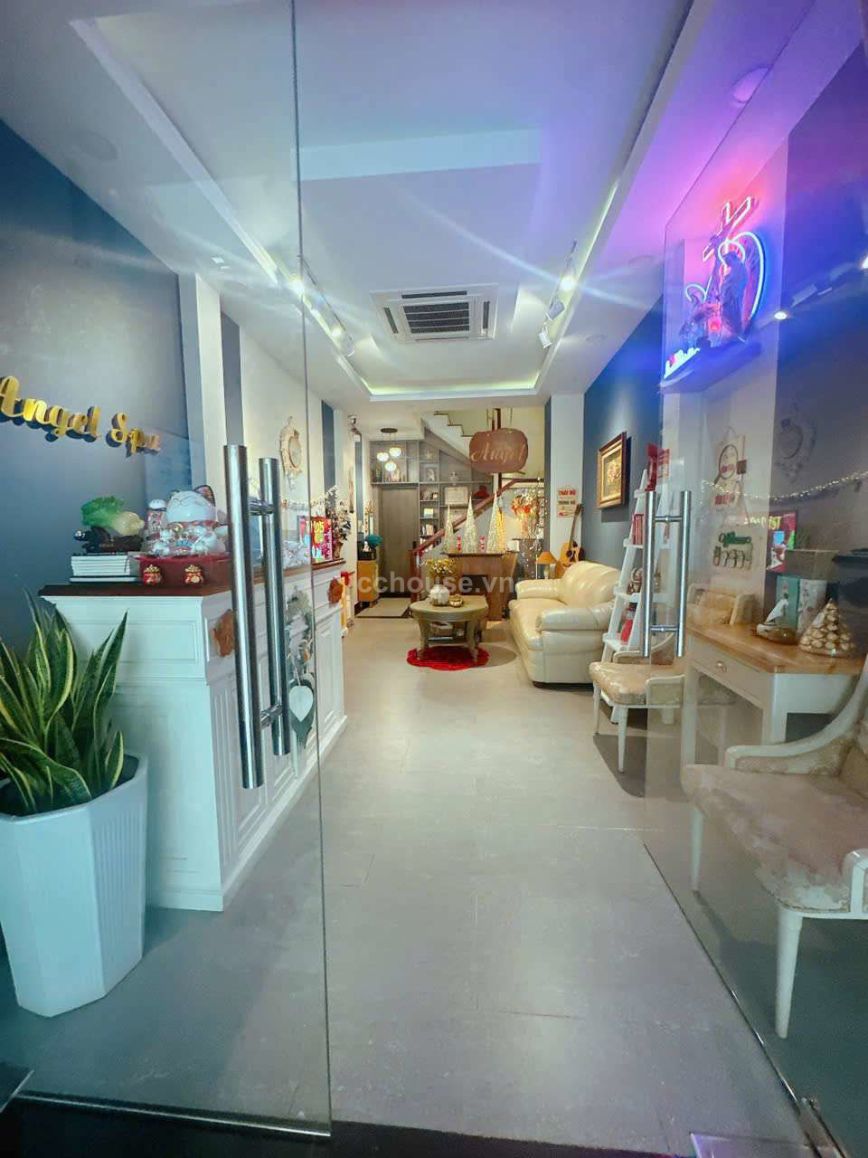 https://batdongsan.blob.core.windows.net/cchouse/Property/202506/4f3136e2-7be8-4fb0-bf97-b136e9d6c5ff.jpg