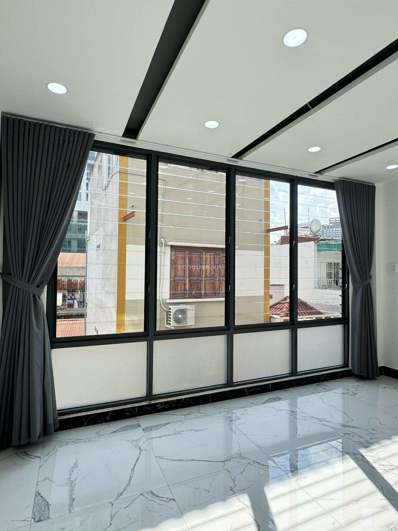 Bán tòa nhà hẻm 212A3 Nguyễn Trãi, Q1. DT 5x9m, hầm 7 tầng