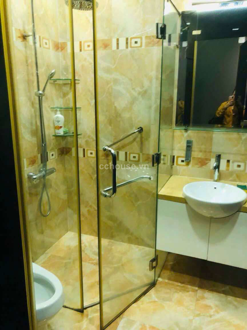 Bán nhà hẻm 15B Lê Thánh Tôn, Bến Nghé, Q1. DT 3.5x11.5m, 5 tầng