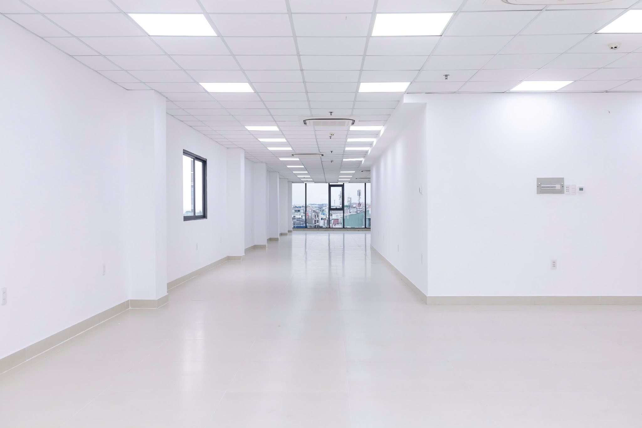 Cho thuê tòa nhà MT Cộng Hòa, P15, Tân Bình. DT 8.2x32m, hầm 6 tầng ST