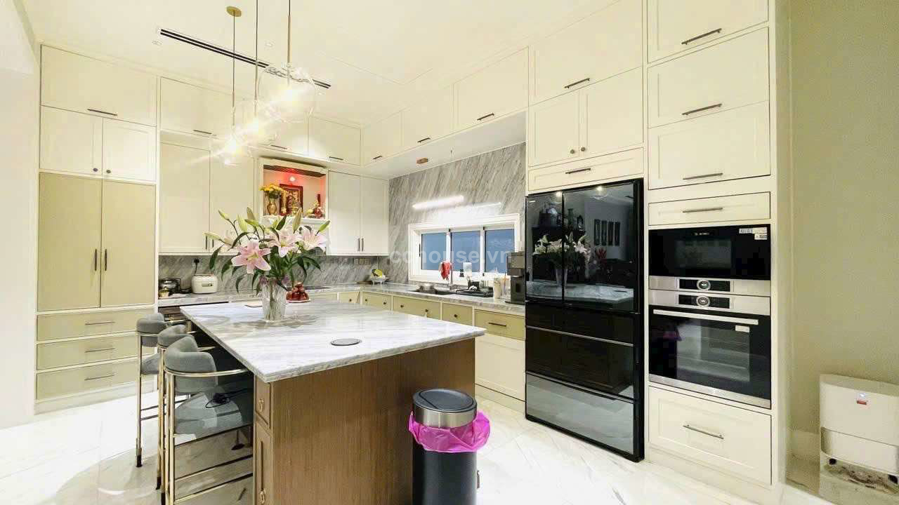 Bán nhà 22-24 Nguyễn Văn Thủ, P. Đa Kao, Quận 1. Diện tích 8.3m x 18m