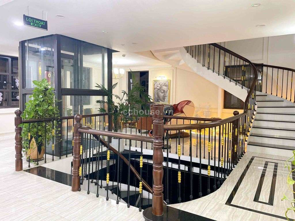Bán nhà góc 2MT KDC Cityland Park Hills, Gò Vấp. DT 12x20m, 5 tầng