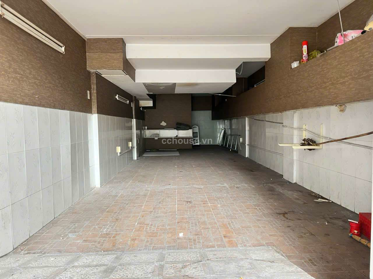 Cho thuê Mặt tiền Trần Hưng Đạo, P Cầu Kho, Quận 1, 5 tầng, DT:4x20m, Giá 90 triệu