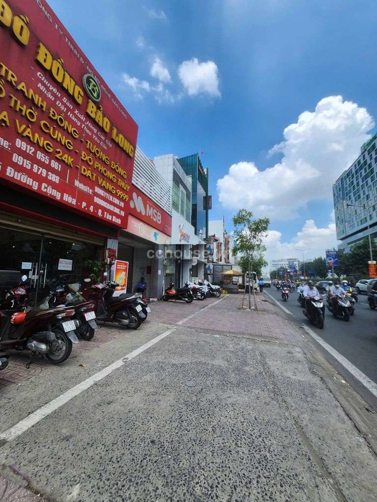 Cho thuê nhà MT Cộng Hòa, P4, Tân Bình. DT 5x30m, 2 tầng