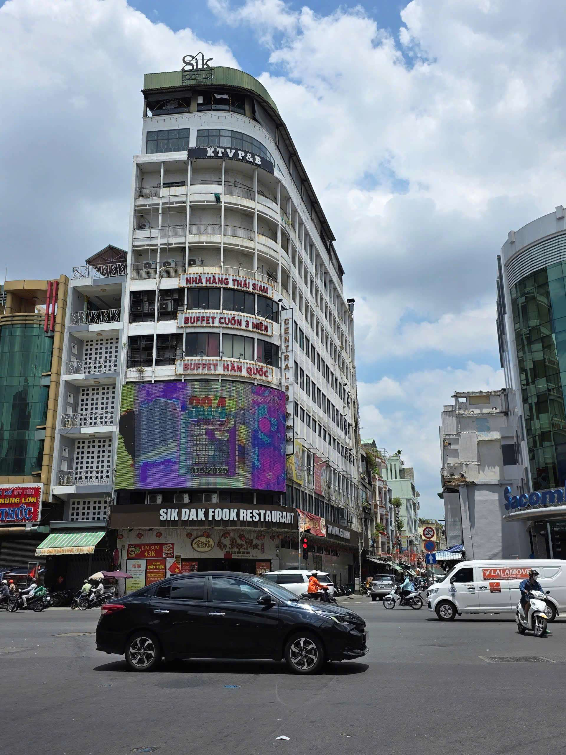 BUILDING VĂN PHÒNG 411 Trần Hưng Đạo - Quận 5 