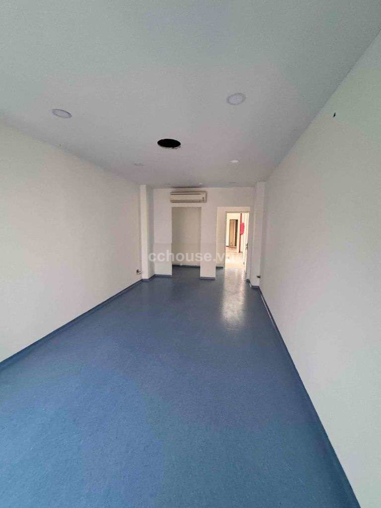 Cho thuê nhà NCMT Nguyễn Phi Khanh, Quận 1. DT 3.7x18m, hầm 6 tầng