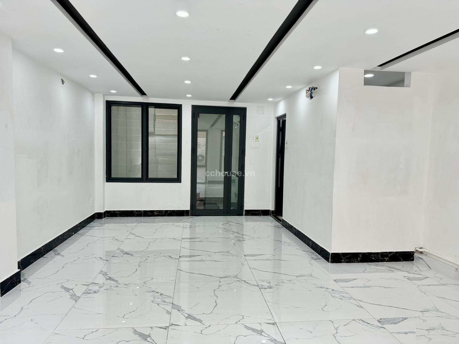 Bán tòa nhà hẻm 212A3 Nguyễn Trãi, Q1. DT 5x9m, hầm 7 tầng