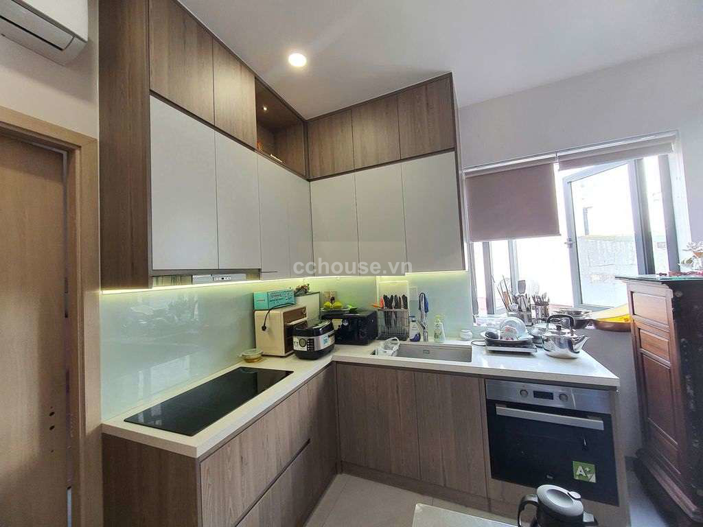 https://batdongsan.blob.core.windows.net/cchouse/Property/202506/9ce76f0a-5f6f-4a42-b017-e35329a69ad1.jpg