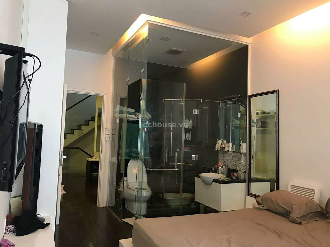 Bán nhà hẻm 15B Lê Thánh Tôn, Bến Nghé, Q1. DT 3.5x11.5m, 5 tầng